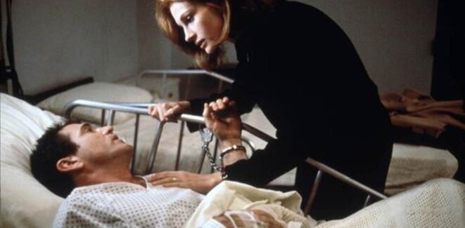 Dans la décennie X-Files, le complot est le roi des scénarios