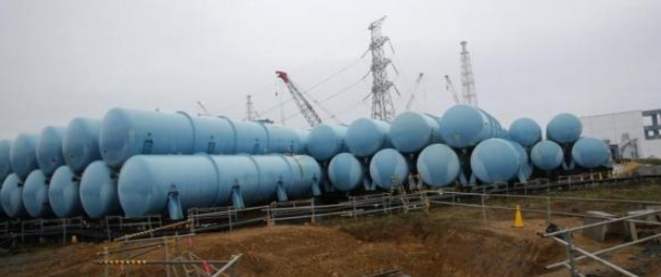 Des réservoirs d'eau contaminée installés par Tepco à Fukushima © Reuters Des réservoirs d'eau contaminée installés par Tepco à Fukushima © Reuters