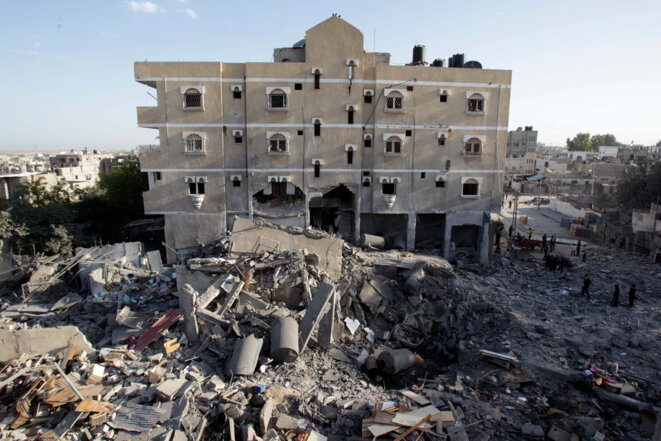 Immeuble détruit par un raid israélien à Rafah © Reuters