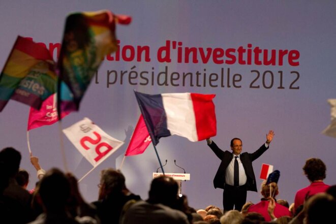 François Hollande salue l'audience à la fin de son discours. © Thomas Haley