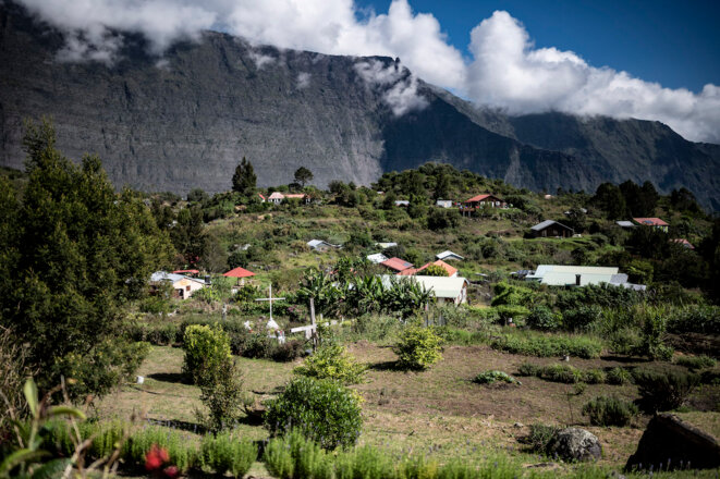 Dans « les hauts » de La Réunion, la médecine s’adapte au terrain