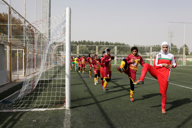 L’Iran s’ouvre au football féminin 