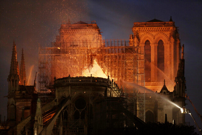 Notre-Dame de Paris en flammes