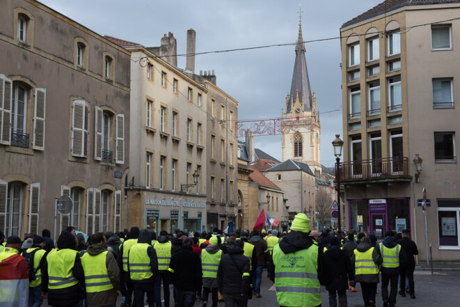 Soulèvements jaunes - Yellow uprisings
