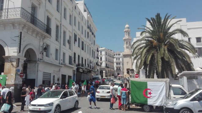 Un vendredi flamboyant dans un pays champion de son continent