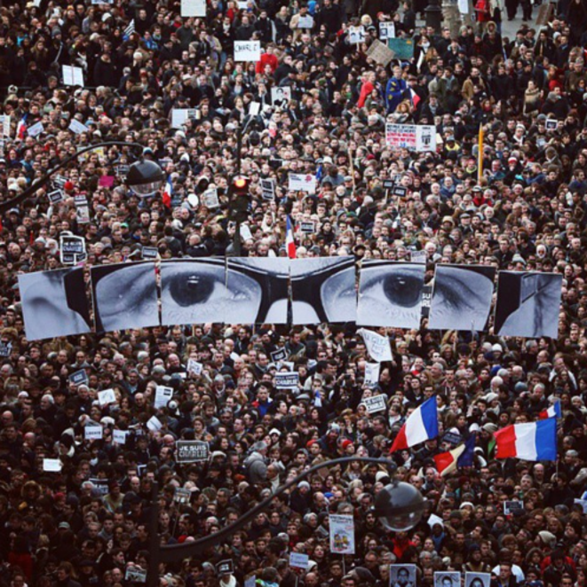 Le regard de Charb à Paris lors de la marche du dimanche 11 janvier à Paris © JR Le regard de Charb à Paris lors de la marche du dimanche 11 janvier à Paris © JR