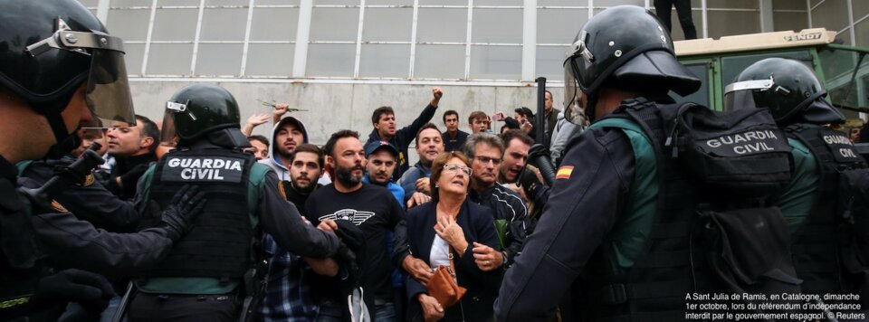 Violences à Barcelone, crise politique à Madrid