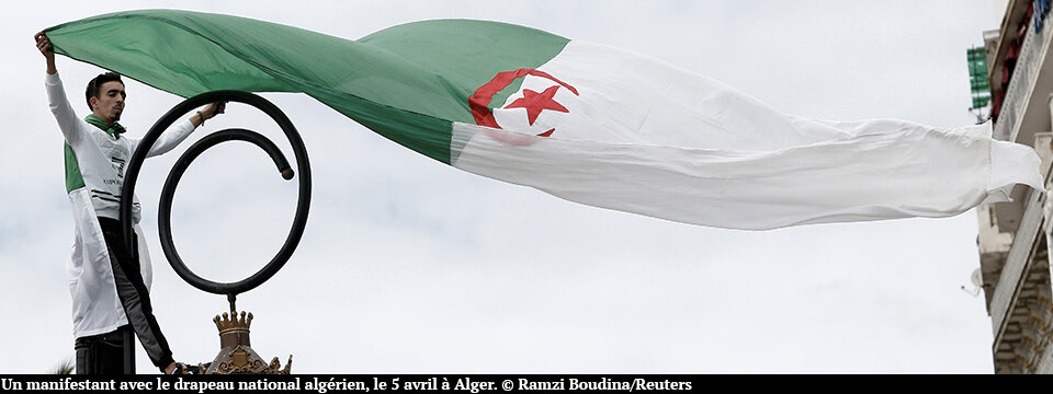 En Algérie: «Nous avons dit tous, c’est tous»
