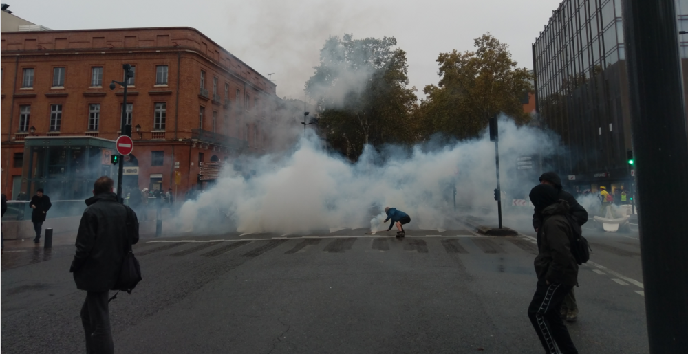 Gilets Jaunes à Toulouse Acte 53 Sous Les Gaz Lacrymos