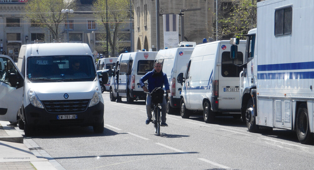 Acte Xx Gilets Jaunes Avignon Samedi 30 Mars 2019 Le