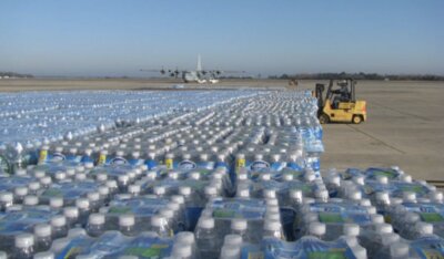 Water Stories » : enquêtes sur l'industrie de l'eau en bouteilles