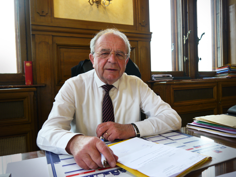 Eugène Binaisse, 3e maire d&#039;Hénin-Beaumont depuis 2008.