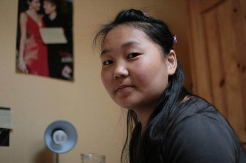 Anga vit au Foyer intergénération Loumet à Pamiers. Elle vient de Mongolie-Intérieure, une région autonome chinoise.